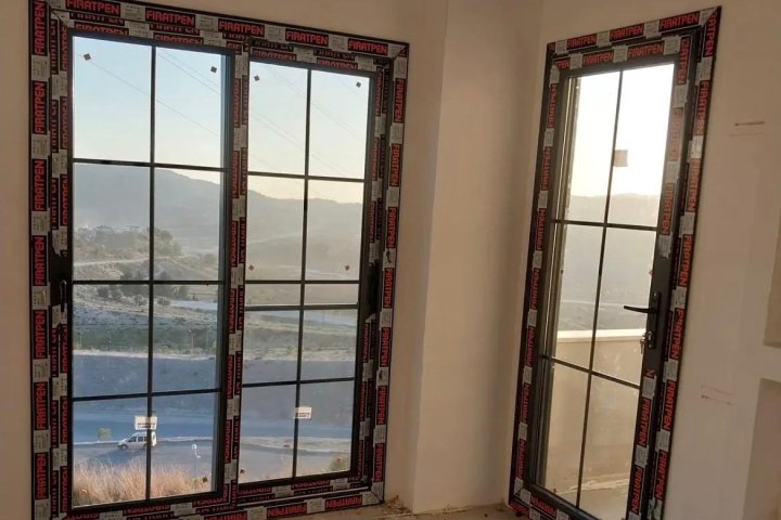 PVC Kahve Pencere Uygulaması