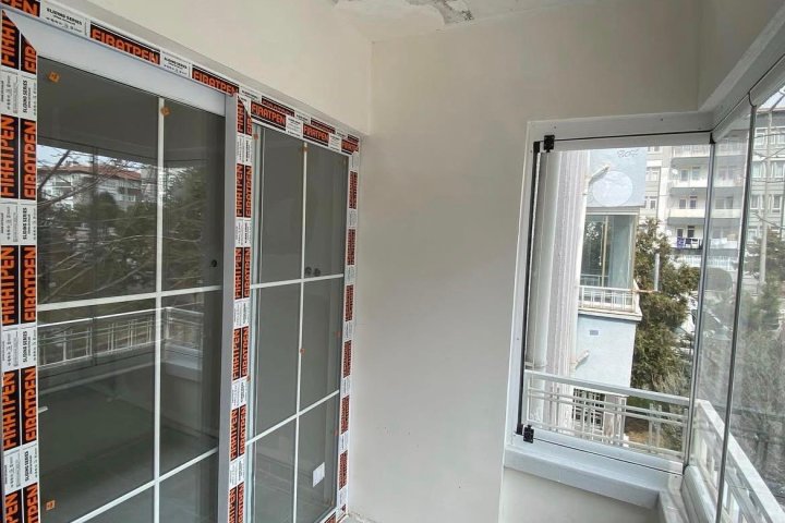 PVC Balkon Pencere Uygulaması