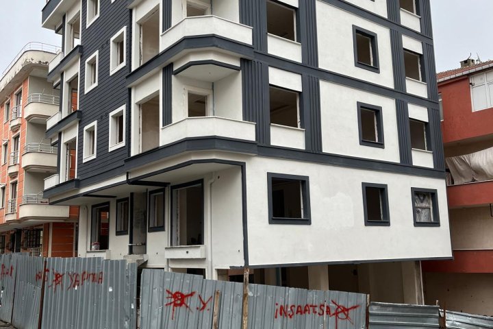 PVC Kahve Pencere Uygulaması